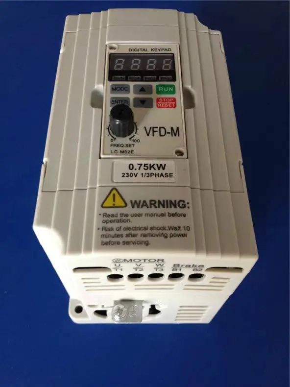 100% Test Working  Inverter VFD007M21A 1Phase 220V 0.75kW 1HP 0.1~400Hz