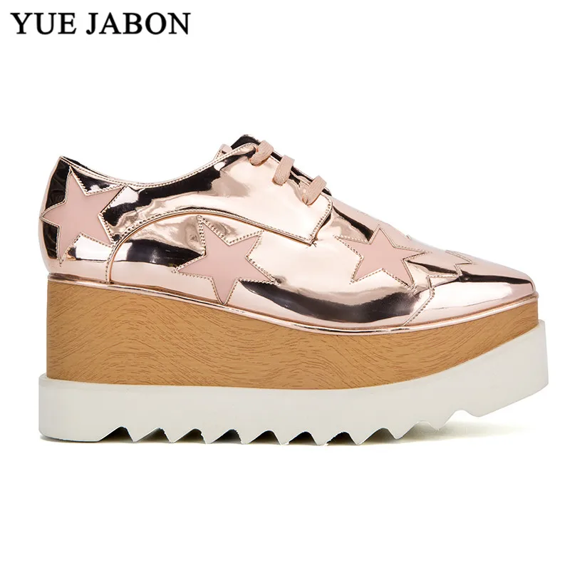 Женские туфли из натуральной кожи бежевые повседневные на танкетке толстой