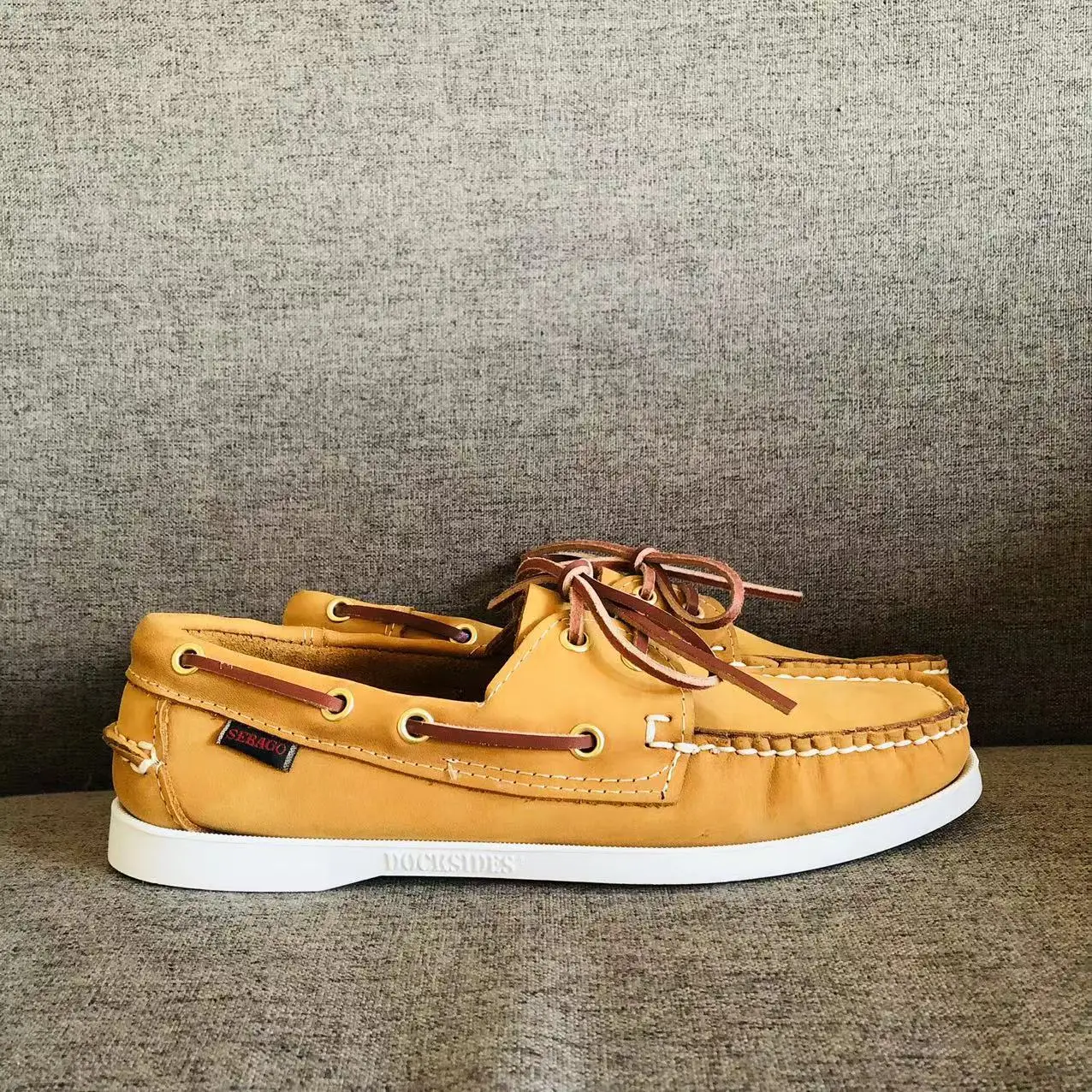 Туфли из натуральной кожи для мужчин и женщин