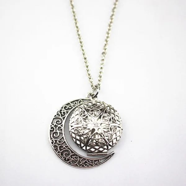 Новый диффузор для эфирных масел Цепочки и ожерелья под старину Moon ароматерапия