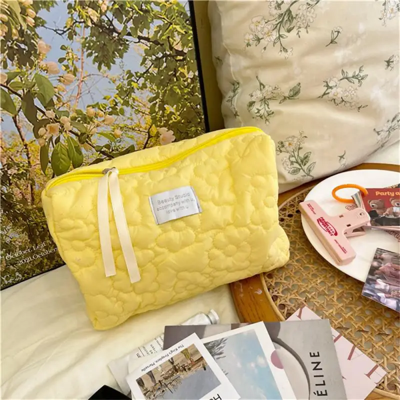 

Creative Original Homemade Ins Style Soft Flower Cosmetic Bag Macaron Color Portable Large Capacity Skin Care Makeup Storage Bag