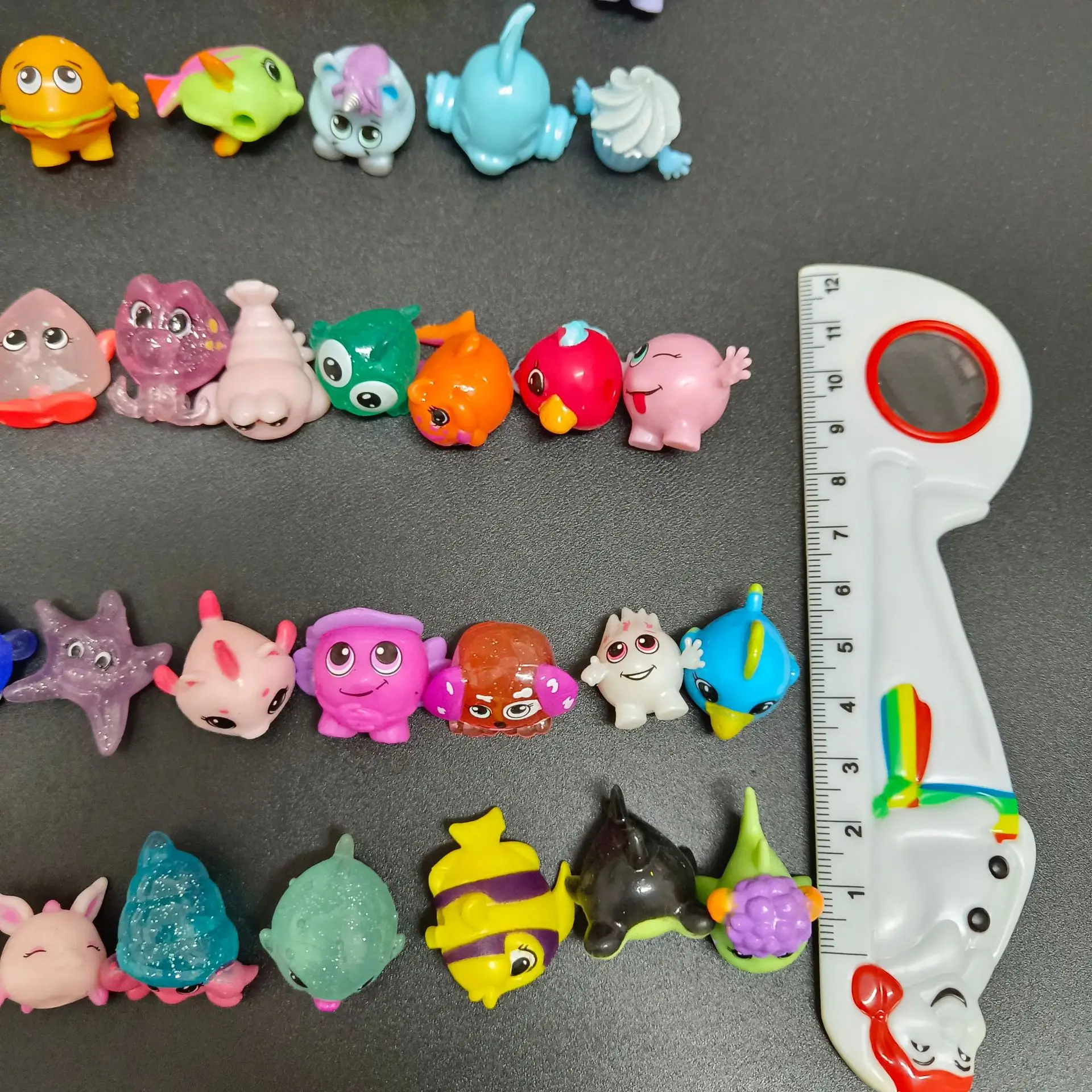 50 ~ 100 шт./партия фигурки героев мультфильма