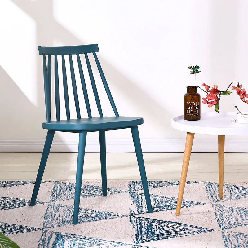 

Стулья для столовой в нордическом стиле, минималистичный дизайнерский садовый расслабляющий стул в стиле лофт для улицы, пластиковый стул ...