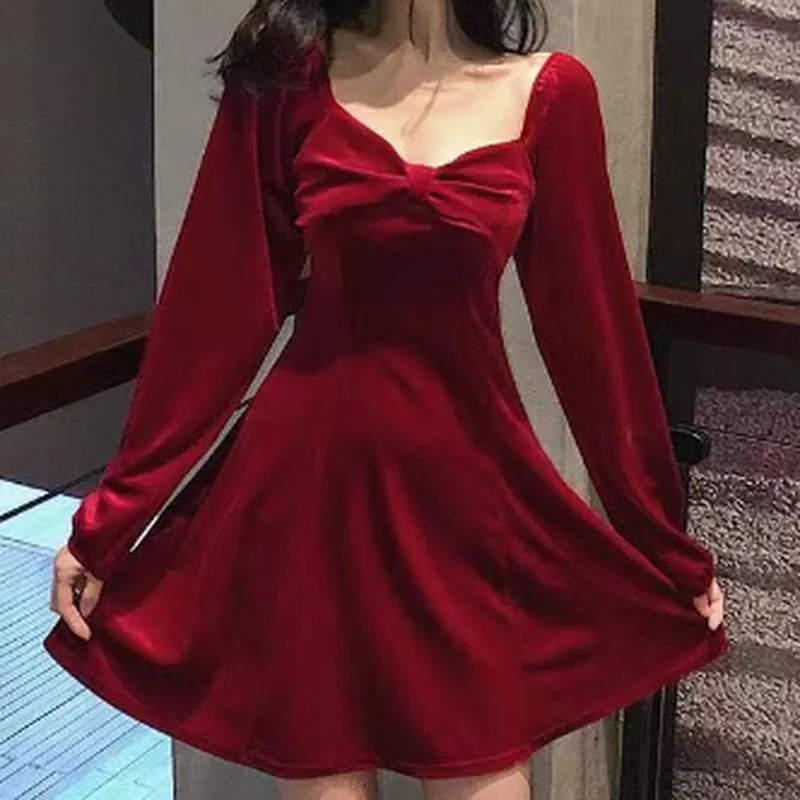 

Autumn Fairy Sweet Gothic Black Velvet Dress Women's Square Collar High Waist Velvet French Retro Long Sleeve Mini Dress Women