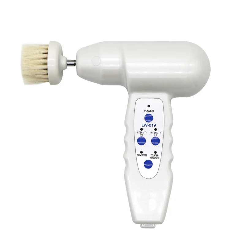 

Машинка для удаления черных точек на лице