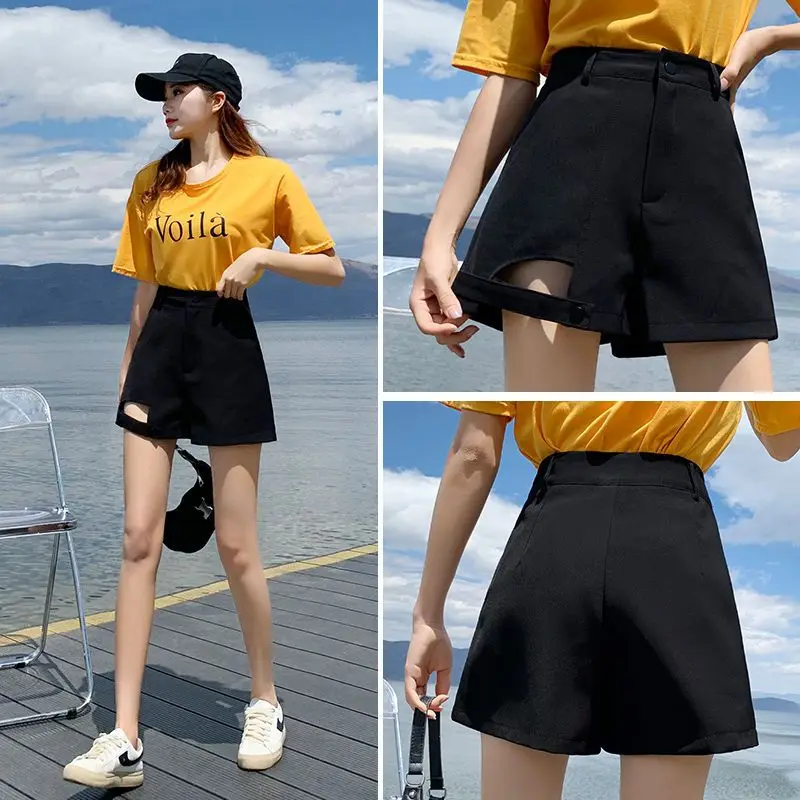 High Quality Women Casual High Waist Hollow Out Shorts Lady Loose Solid Color Green Black White Shorts 2023 New Summer