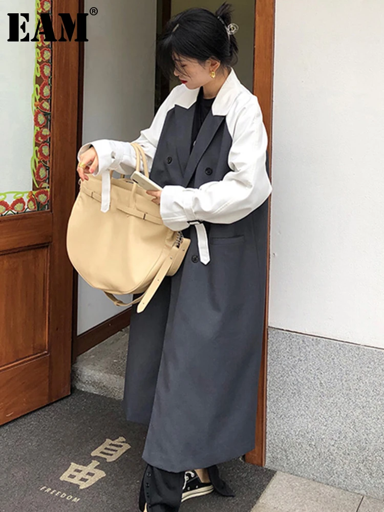 

[EAM] Gray Big Size Double Breasted Women Trench New Long Sleeve Loose Fit Windbreaker Fashion Tide Spring Autumn 2022 1DD6455