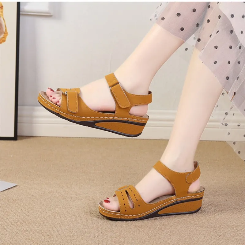 Shoes Women Platform Sandals Woman Shoe Lightweight Soft Women's Shoes Ankle Buckle Walking Sandal Retro Female 2023 Fashion