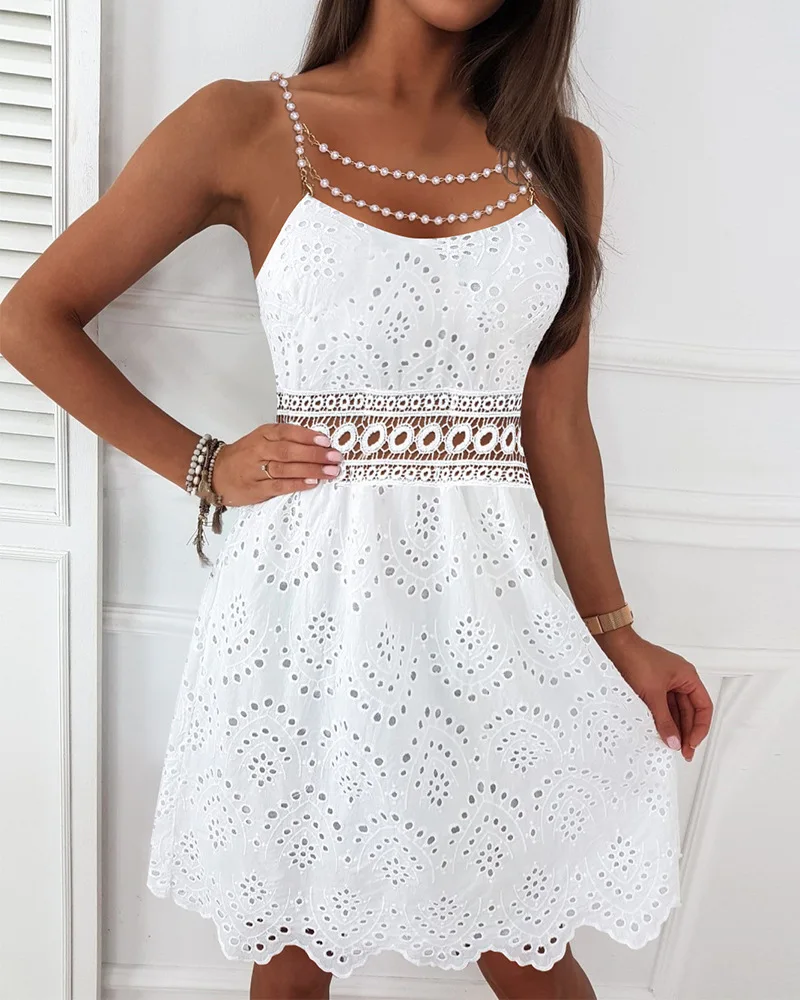 

Женское платье с жемчужными цепочками, Ажурное белое элегантное мини-платье без рукавов с высокой талией, весна-лето