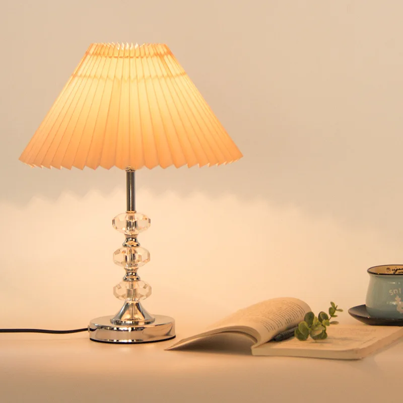 Led Table Lamp Acrylic Modern Minimalist Bedroom Bedside Lamp Fashion Pleated Lampshade Switcher Lampada Scrivania Crystal Base