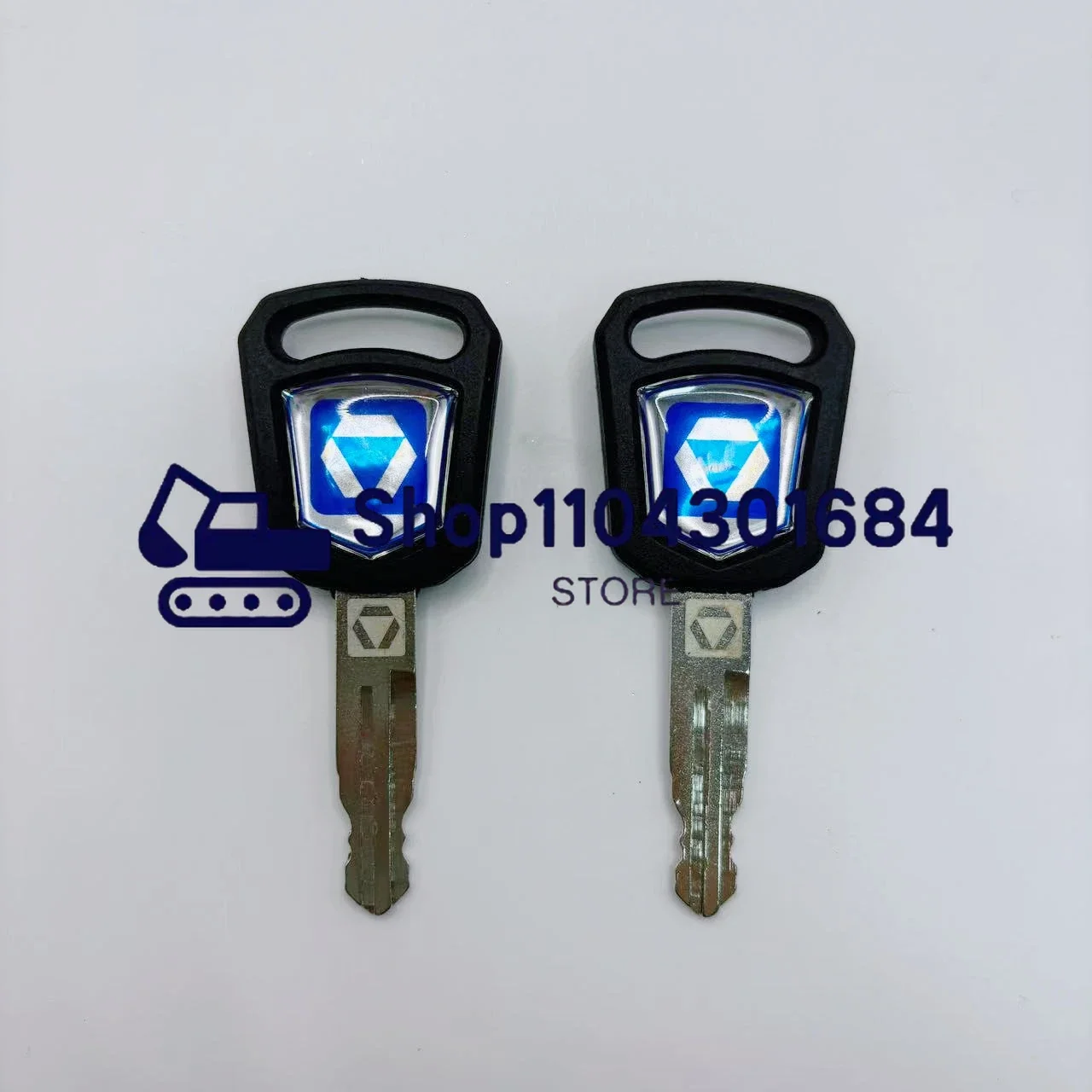 2 шт. ключи зажигания для экскаватора XCMG, брелок для ключей для 55 60 75DA 80 200 215D, старый и новый ключ зажигания