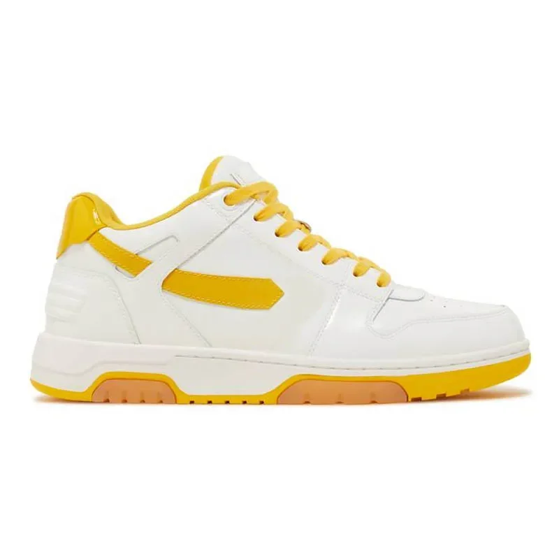 Рисунок 4 - Кроссовки мужские и женские на шнуровке