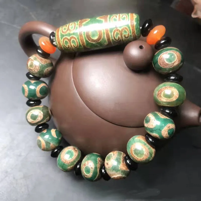 

Natural Tibetan Return Green Agate, Three Eye Moire Beads, Three Eye Abacus Beads, Men's and Women's Ethnic Hand String