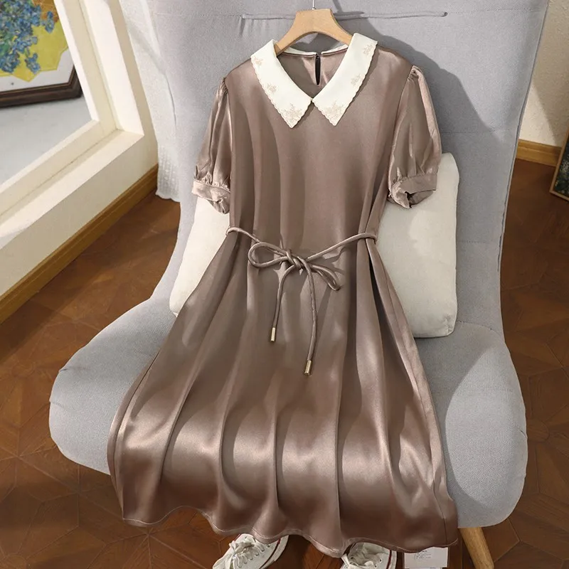 

Woman Dress Summer Casual Solid Medium Length Dress Embroidered Lapel Short Sleeve One Button At Back Neck Belt Decoration