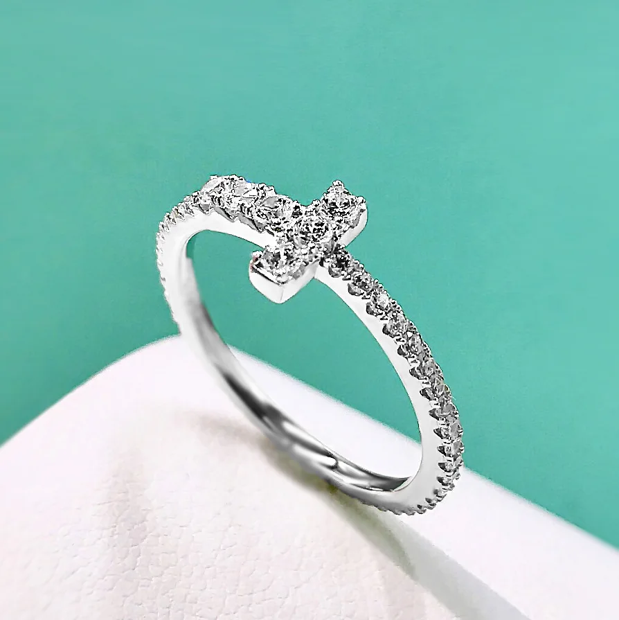 Купи New 925 sterling silver row diamond ring full diamond cross small tail ring female simple personality rose gold can be stacked за 821 рублей в магазине AliExpress