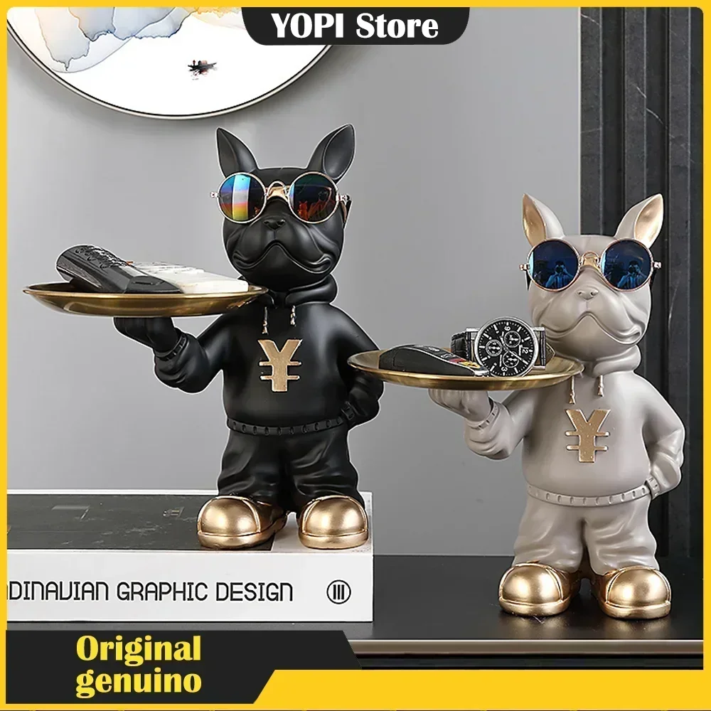 Статуя собаки