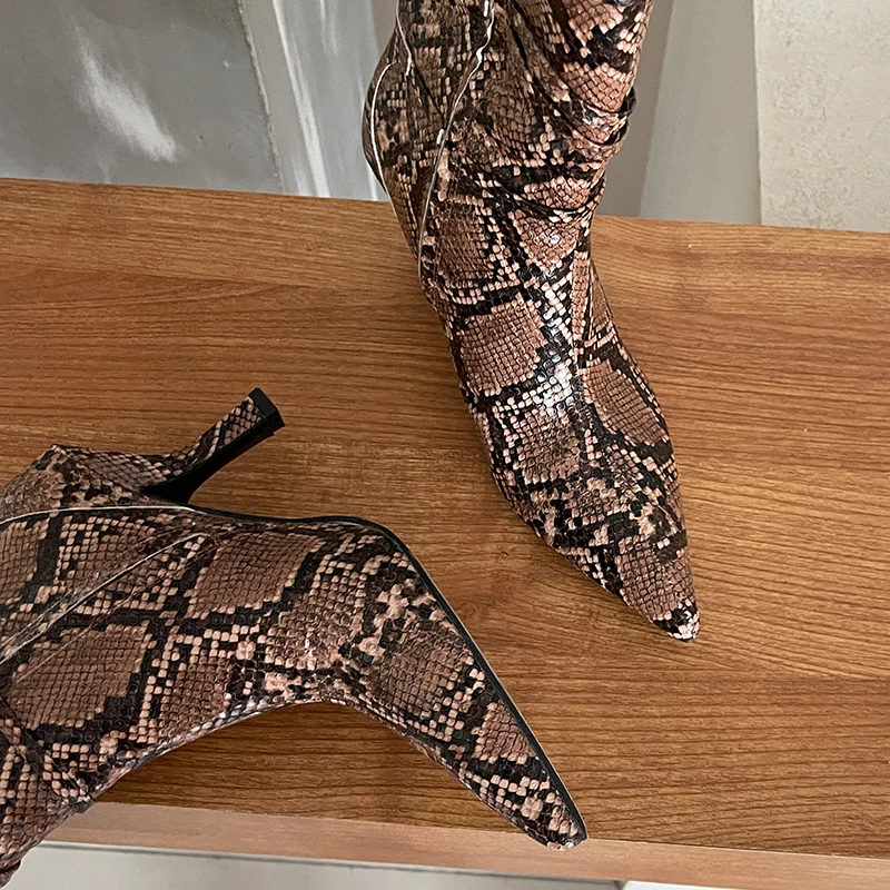 Осенние женские высокие сапоги Женская обувь в западном стиле для женщин новые