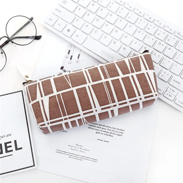 

Канцелярский пенал из холста