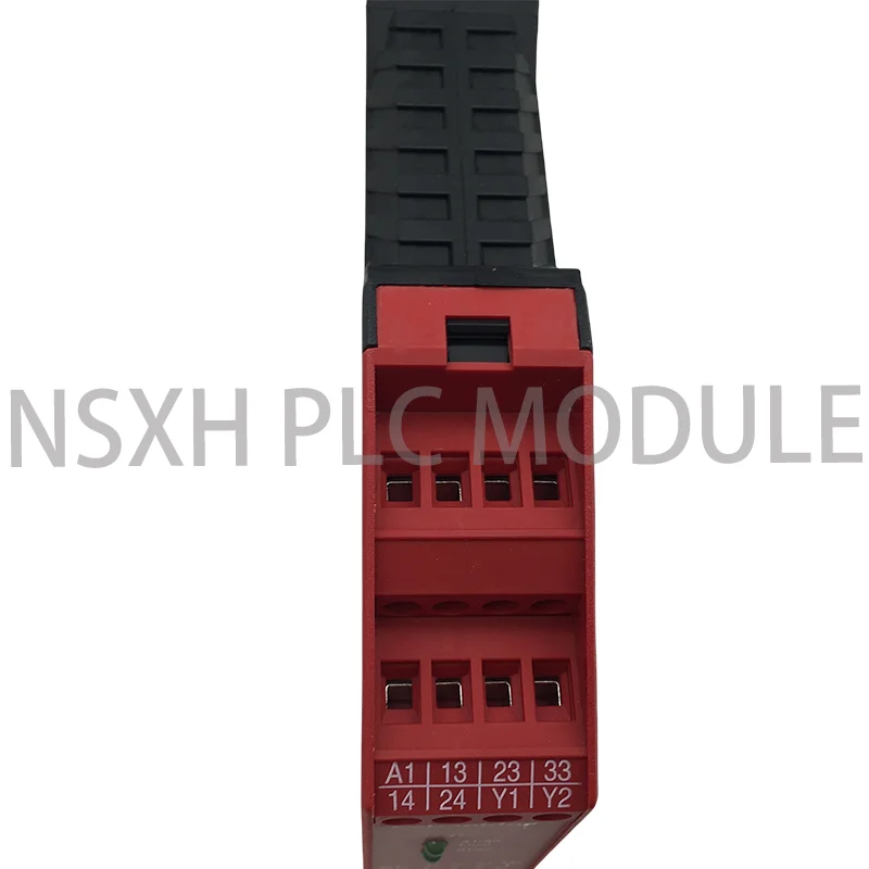 Новый оригинальный TM200CE40T TM3TI8T XPSAC5121