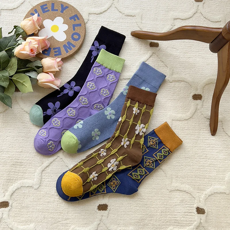 

Winter Autumn Retro Streetwear Cotton Long Socks Women Sox Vintage Women Socks Korean Fashion Ethnic Harajuku Floral Crew Socks