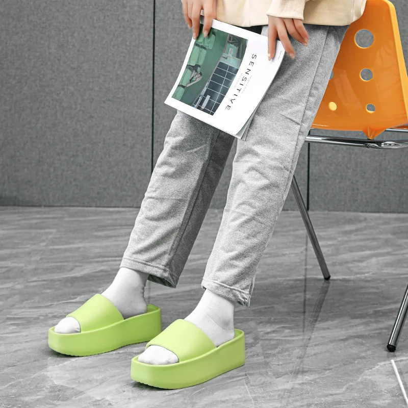 Net-red brick 6CM one line mop for women in 2023 summer new women's fashionable outerwear waterproof platform thick bottom solid