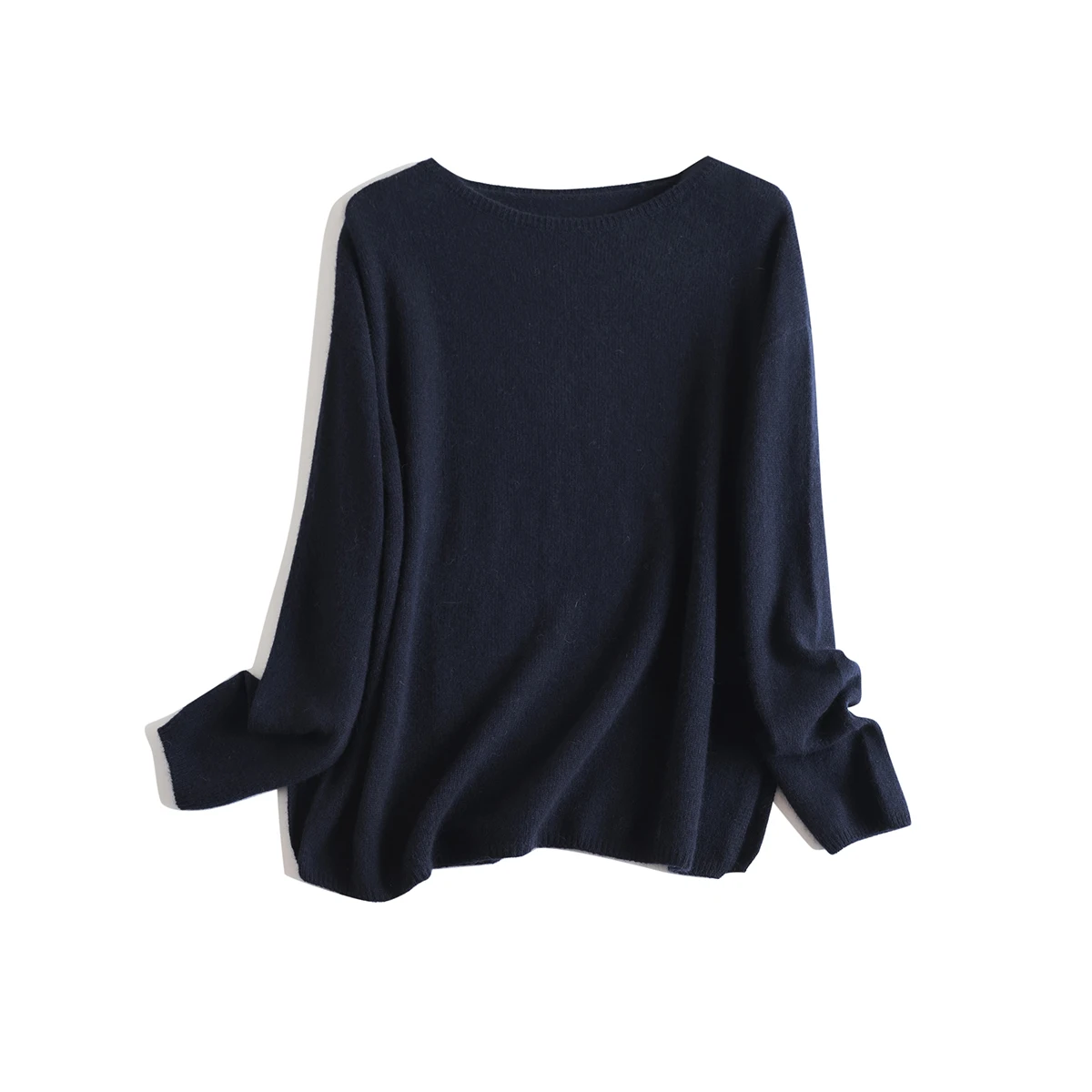 Флисовый вязаный свитер с круглым вырезом и длинными рукавами содержащий