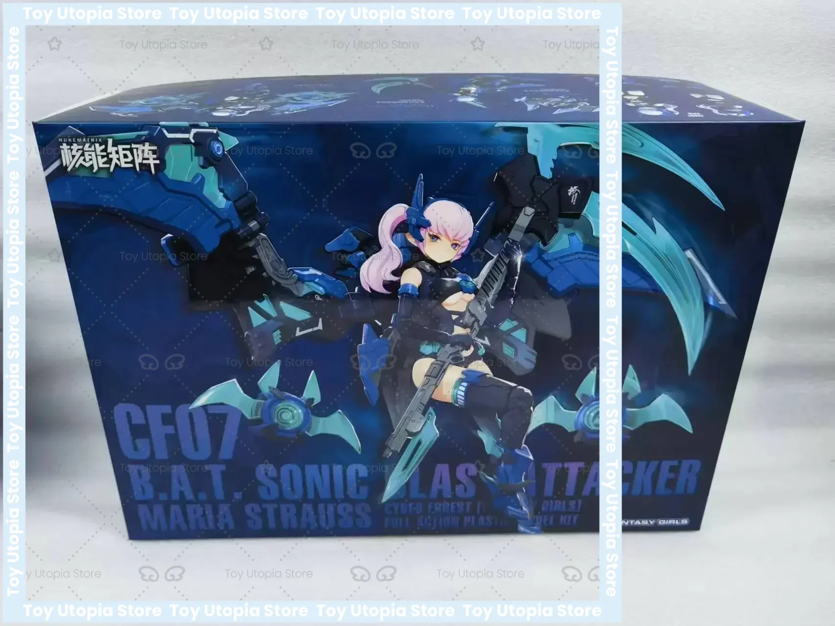 Фото В наличии MARIA STRAUSS Nuke Matrix CF07 CYBER FOREST B.A.T. Сборная модель машинки-игрушки ATTACADOR SONIC, коллекционная. №2