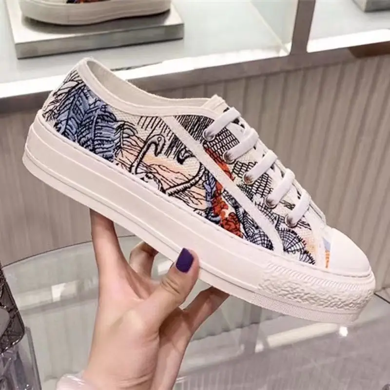 

Luxury High-quality new spring and autumn casual letters embroidered shoes canvas shoes lace-up shoes girl
