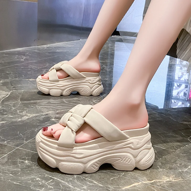 

Shoes Women Slippers Casual Shale Female Beach Slides Low Pantofle Platform Soft Luxury Sabot 2023 PU Fashion Rome Fabric Hoof
