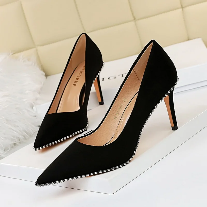 

1829-A5 Vintage Women's Shoes Stiletto Heels Suede Shallow Mouth Pointed-Toe Metal Beads Nightclub Sexy Pumps
