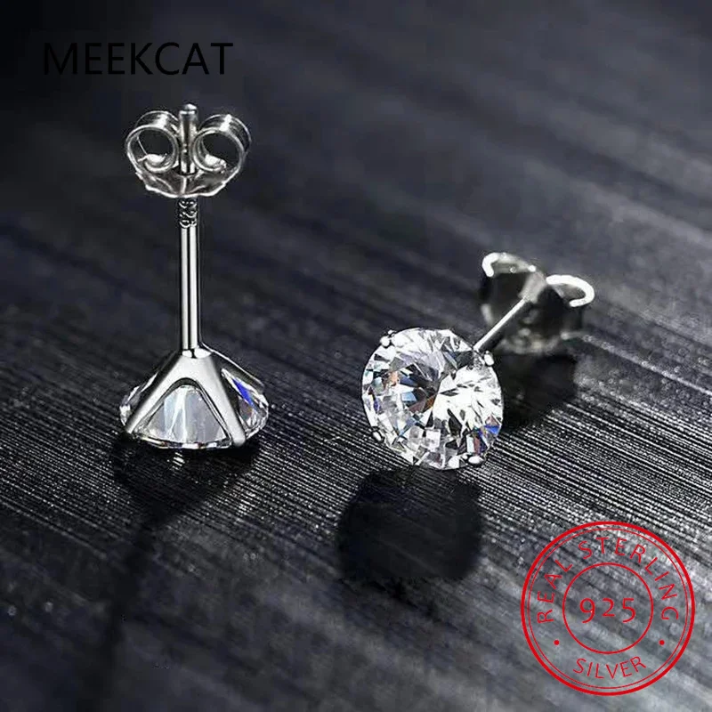 Женские серьги-гвоздики из серебра 925 пробы с муассанитом