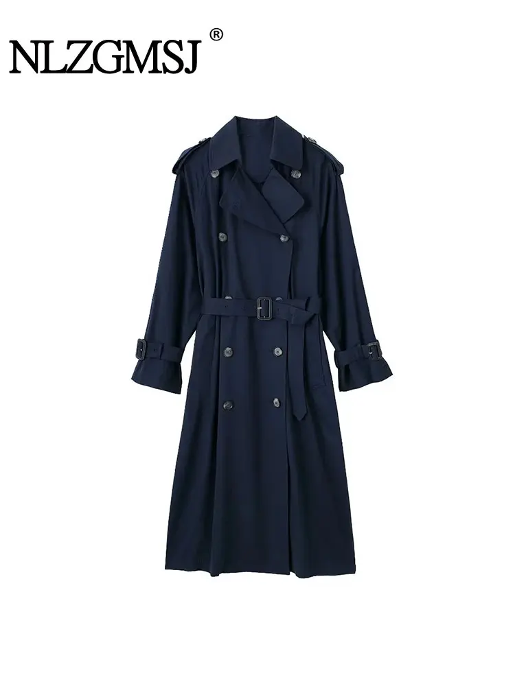 

Тренчкот женский двубортный средней длины, на весну-осень