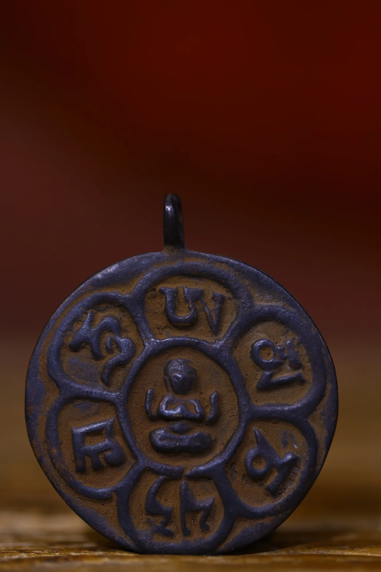 

2"Tibetan Temple Collection Old Bronze Cinnabar Four Arm Guanyin Six Word Proverbs Lotus shape Buddha Card Pendant Amulet Dharma
