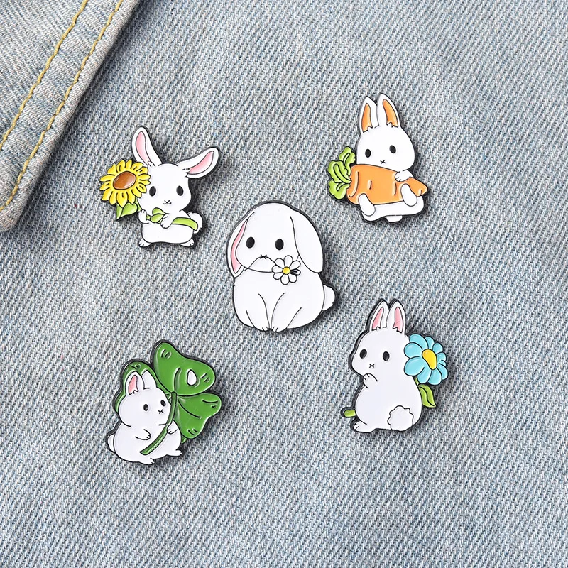 

Creativity Badges Rabbit Women's Brooch Christmas Lapel Pins Friends Enamel Pin New Year Gift Jewelry Fashion Accessories