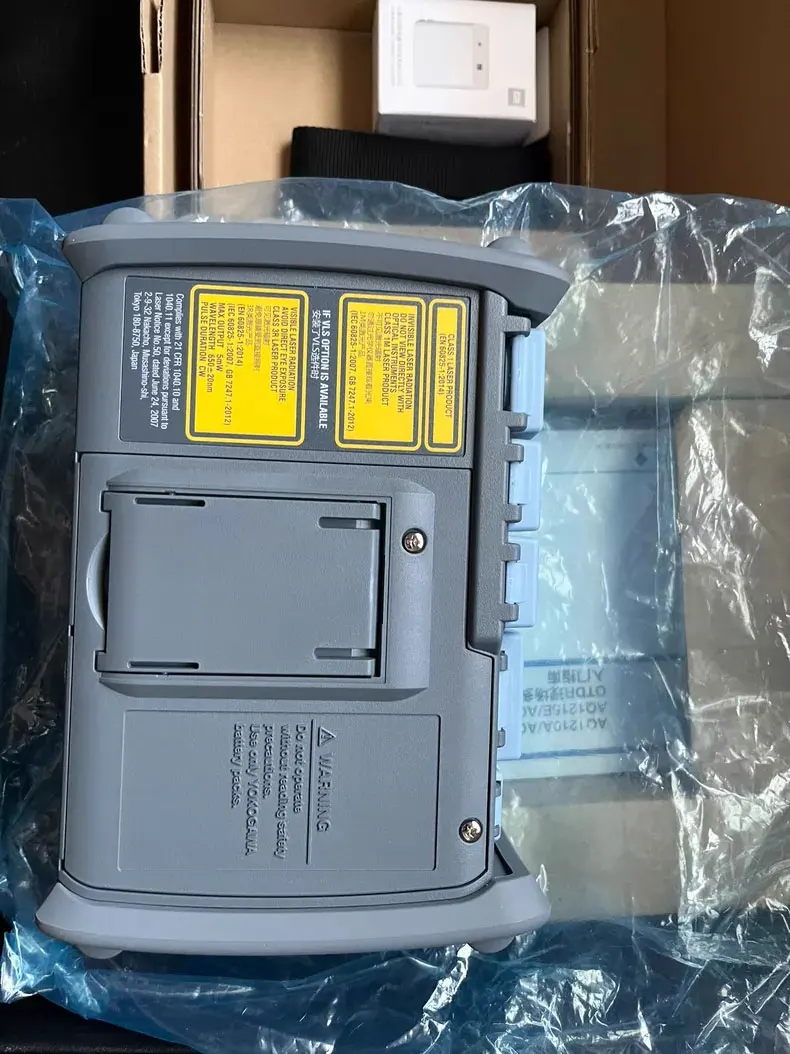 Фото Абсолютно новый оригинальный Yokogawa AQ1210A AQ1200 AQ1200A SM OTDR 1310/1550нм 32/30дБ, многоязычная поддержка, гарантия один год. №4
