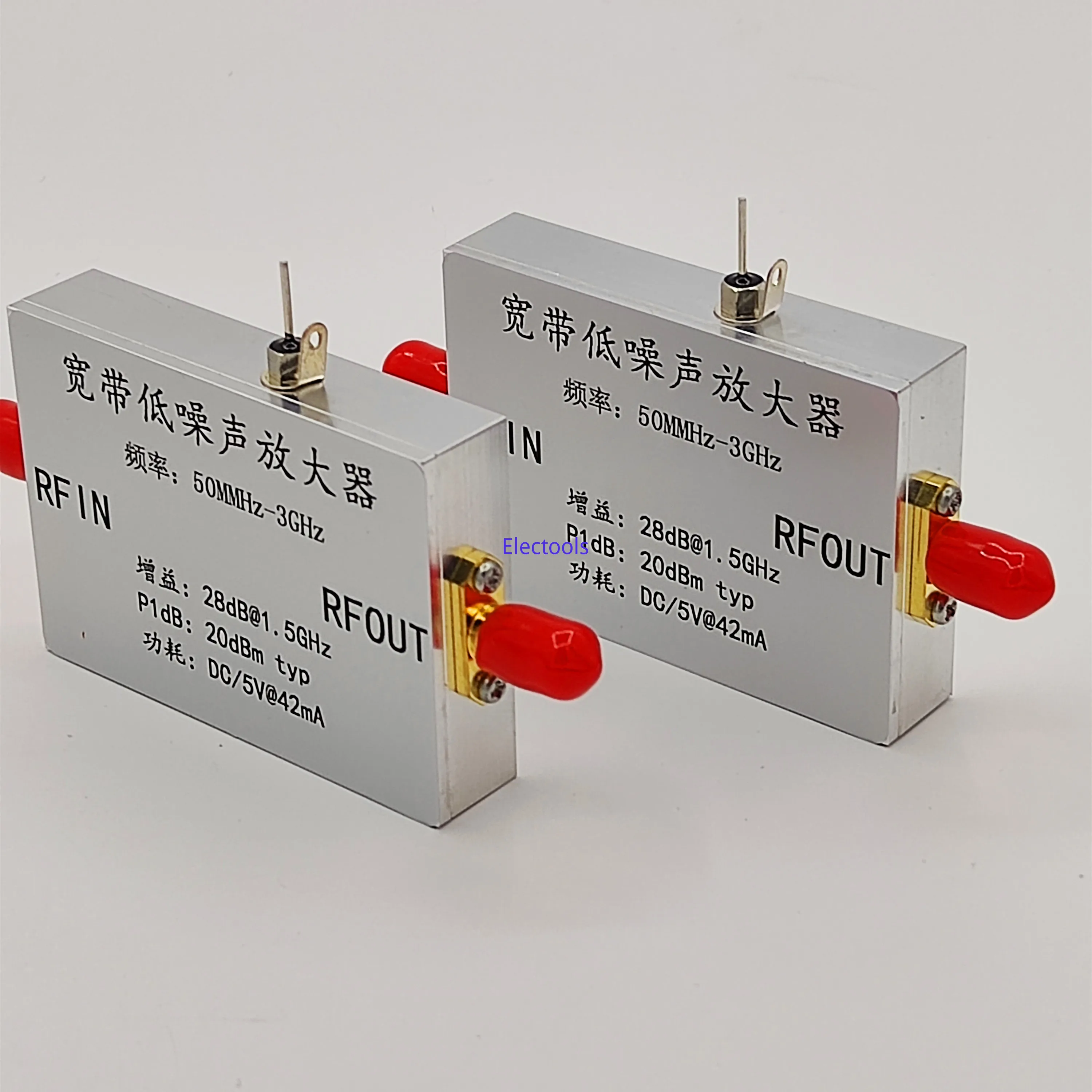 Широкополосный усилитель с низким уровнем шума |