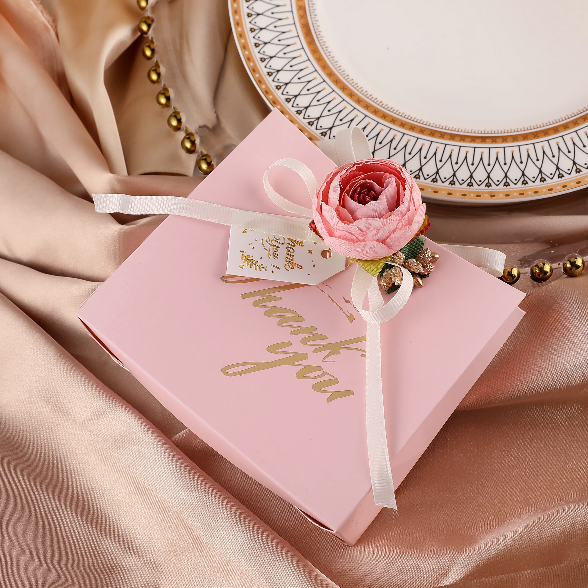

New Creative Pink Gift Bag Box with flower for Party Baby Shower Paper Chocolate Boxes Package/Wedding Favours candy Boxes