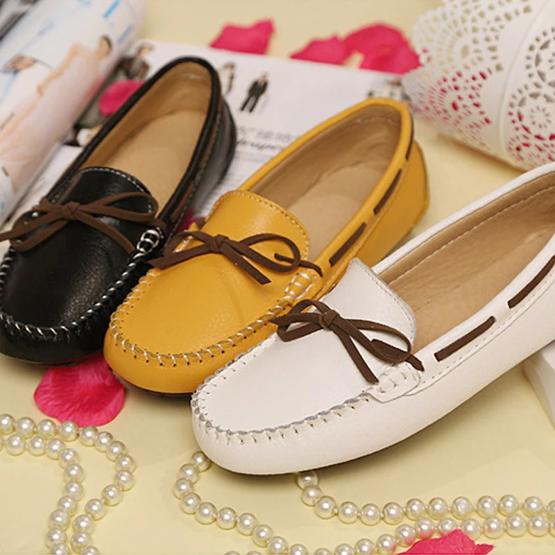 Genuine Leather Women Flat Shoes Slip on Winter Ladies Nurse Shoes 2022 New Lightweight Warm Plush Female Fur Loafers Size 35-41