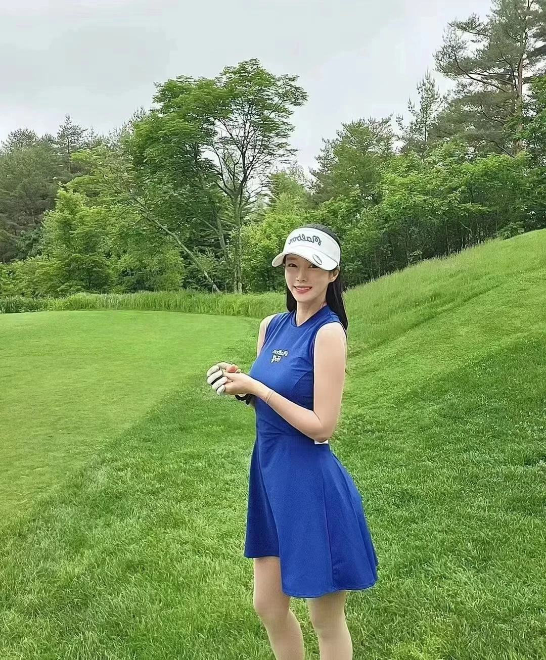 

2022 New Ma Golf Leisure Sports Quick Dry Large Pleated Colorblock Design Skirt