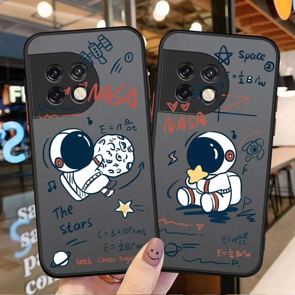 

Matte Cartoon Hey Cute Astronaut Matte Phone Case For OnePlus 10 9 8T 8 7T 7 6T 6 5T 5 Nord N100 N10 CE2 CE 2 5G Silicone Funda