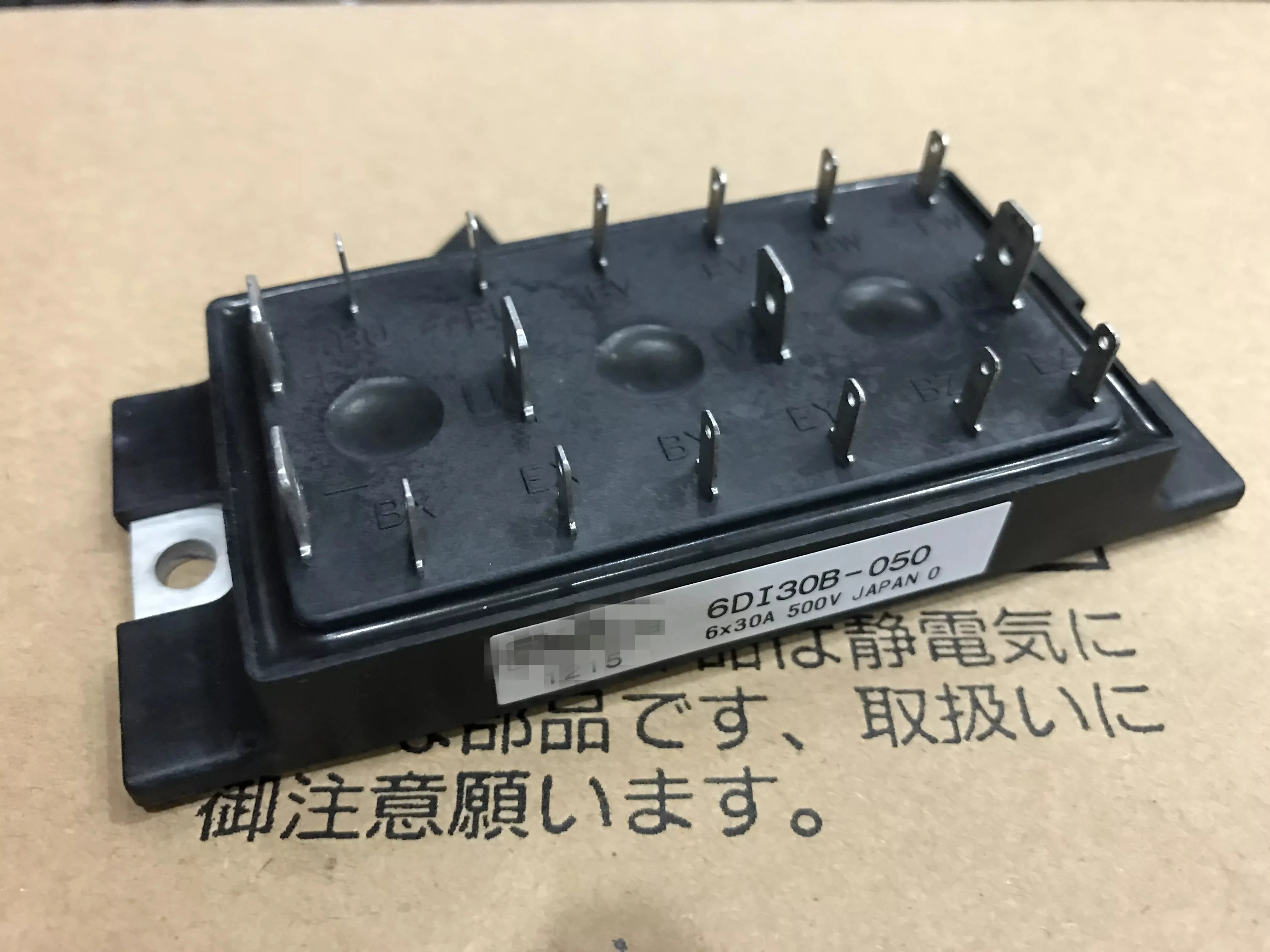 1 шт 6DI30B-050 гарантия качества