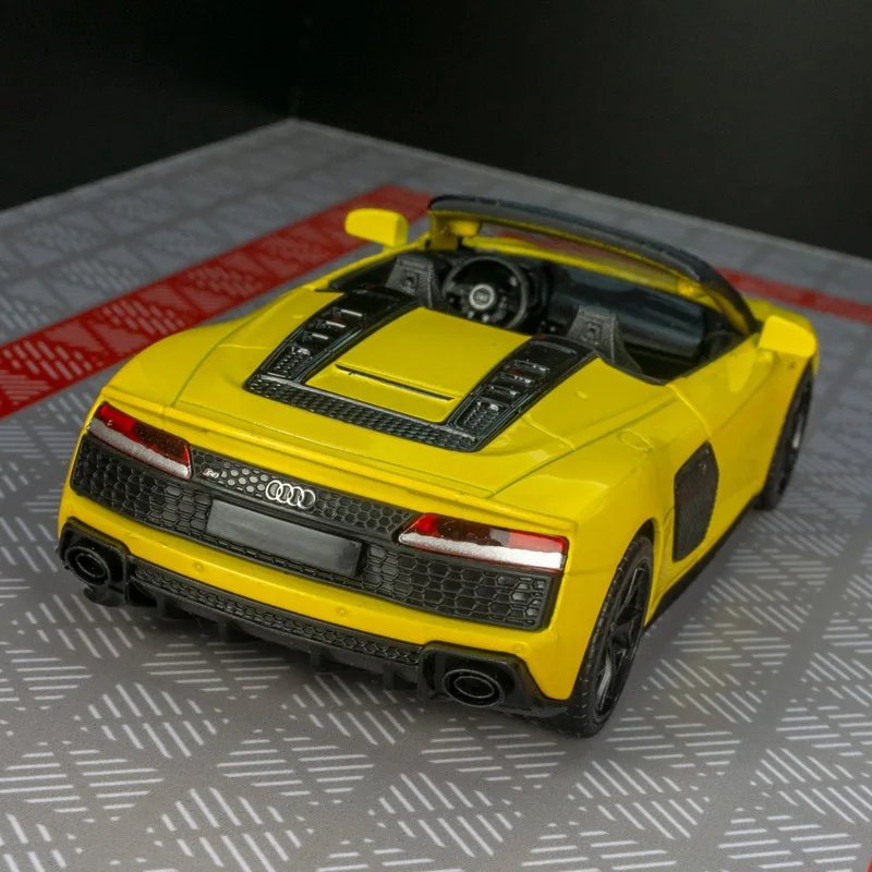 1/32 R8 Spyder Super Sport литой под давлением сплав металла миниатюрная игрушечная модель
