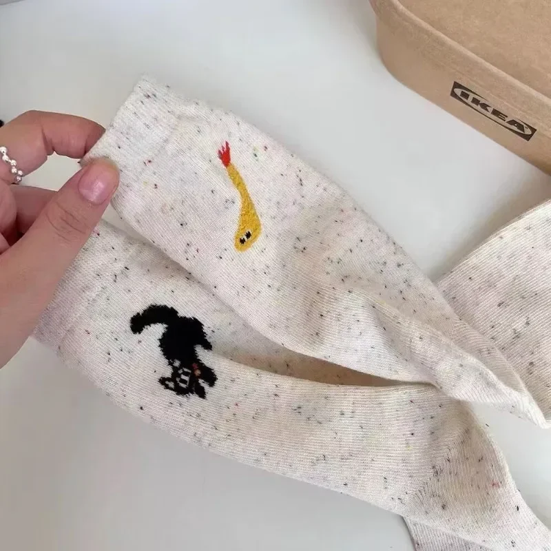 Осенние повседневные модные носки женские ярких цветов средние носки-трубы