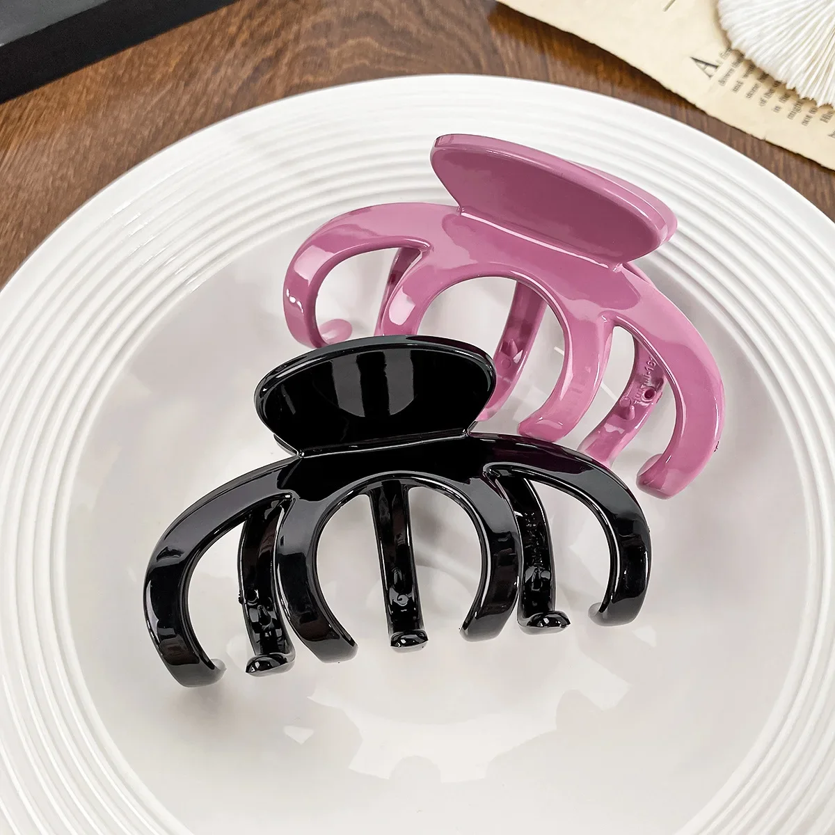 Рисунок 4 - Заколка для волос в виде тыквы