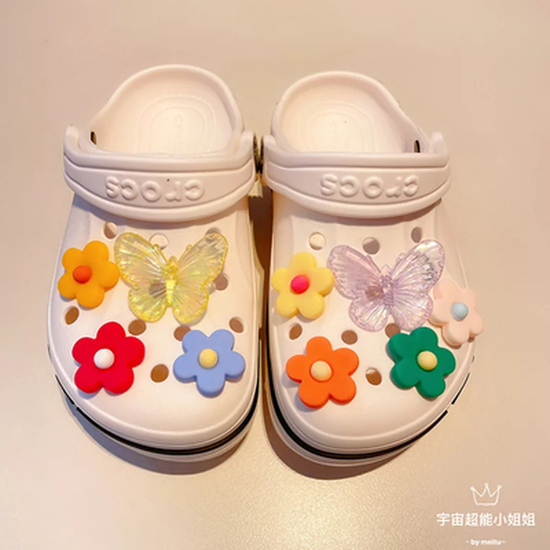 

Elegant Croc Charms DIY Flowers Shoes Decorations Bundle Lovely Butterfly Summer Sandals Accessories for Crocs Colorful Flowers
