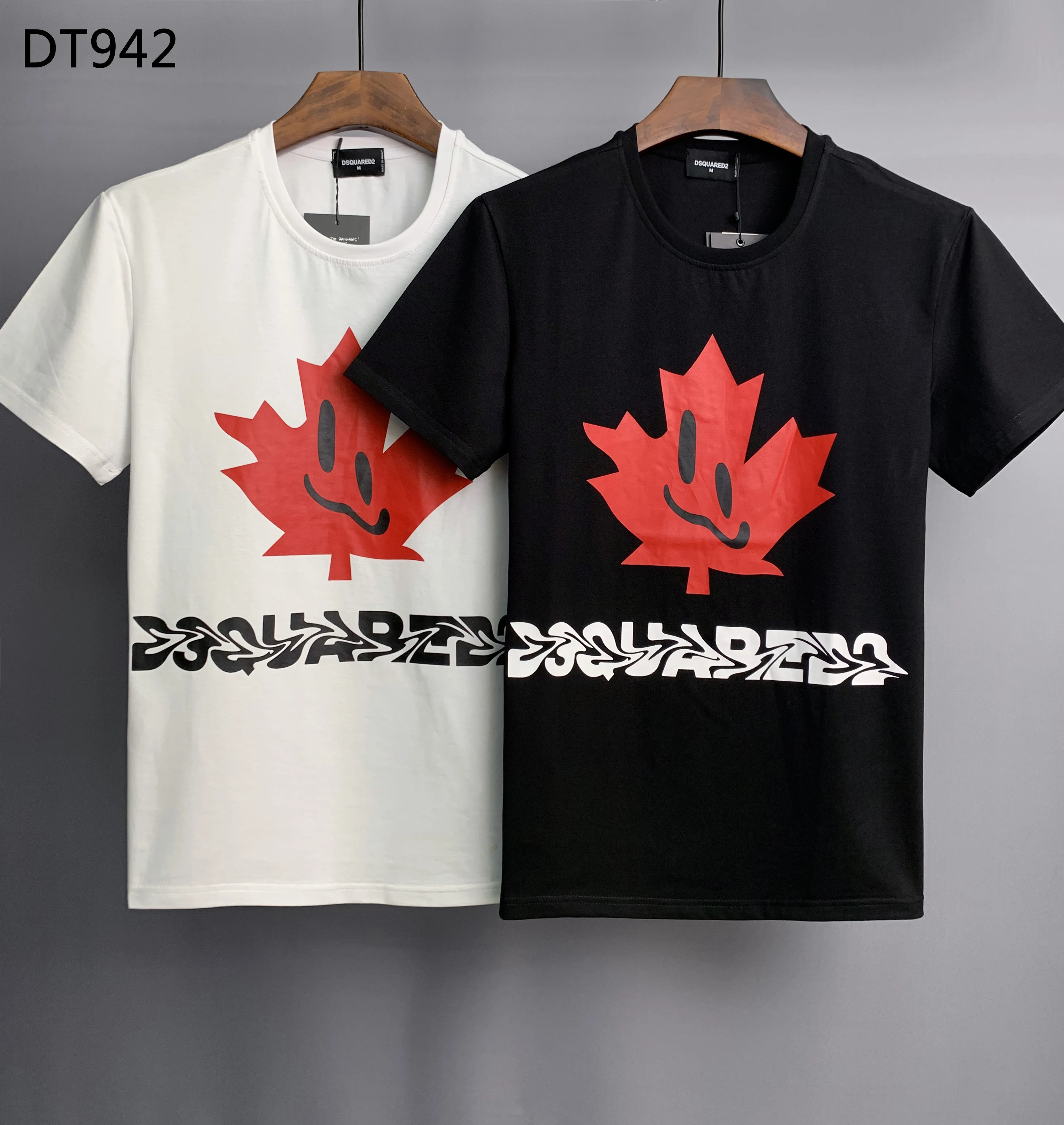 

Dsquared2 Maple Leaf Men Women Lovers Couple Fashion Cotton Dsq2 Short Sleeve D2 Round Neck T Shirt Boyfriend Gift T-Shirt DT942