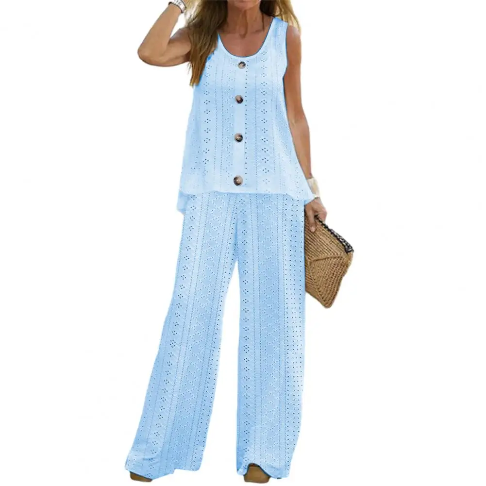 

Комплект из 2 предметов, Женский однотонный ажурный топ без рукавов, с круглым вырезом, на пуговицах, с высокой талией и широкими штанинами, 2023