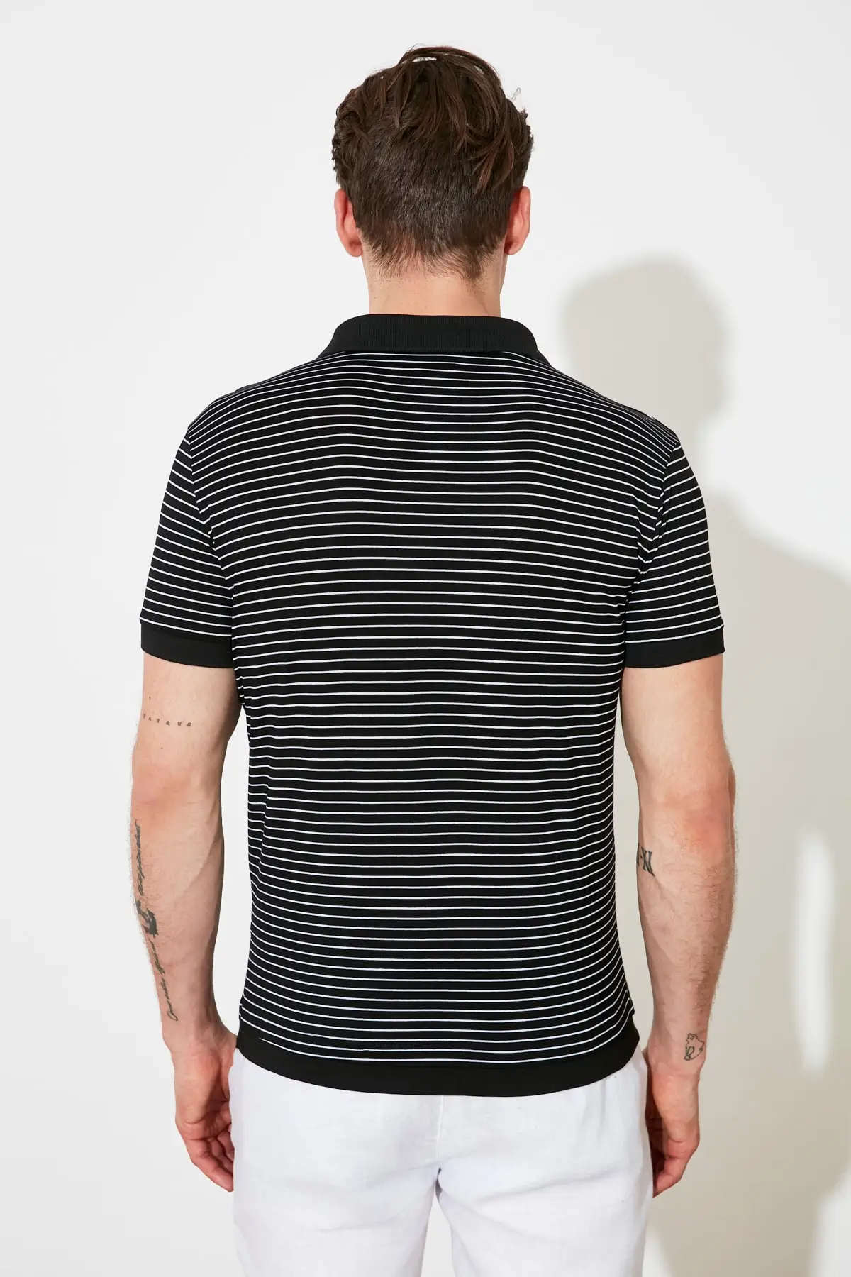 

Trendyol Men 'S Regular Fit Polo Collar T-shirt TMNSS21PO0190