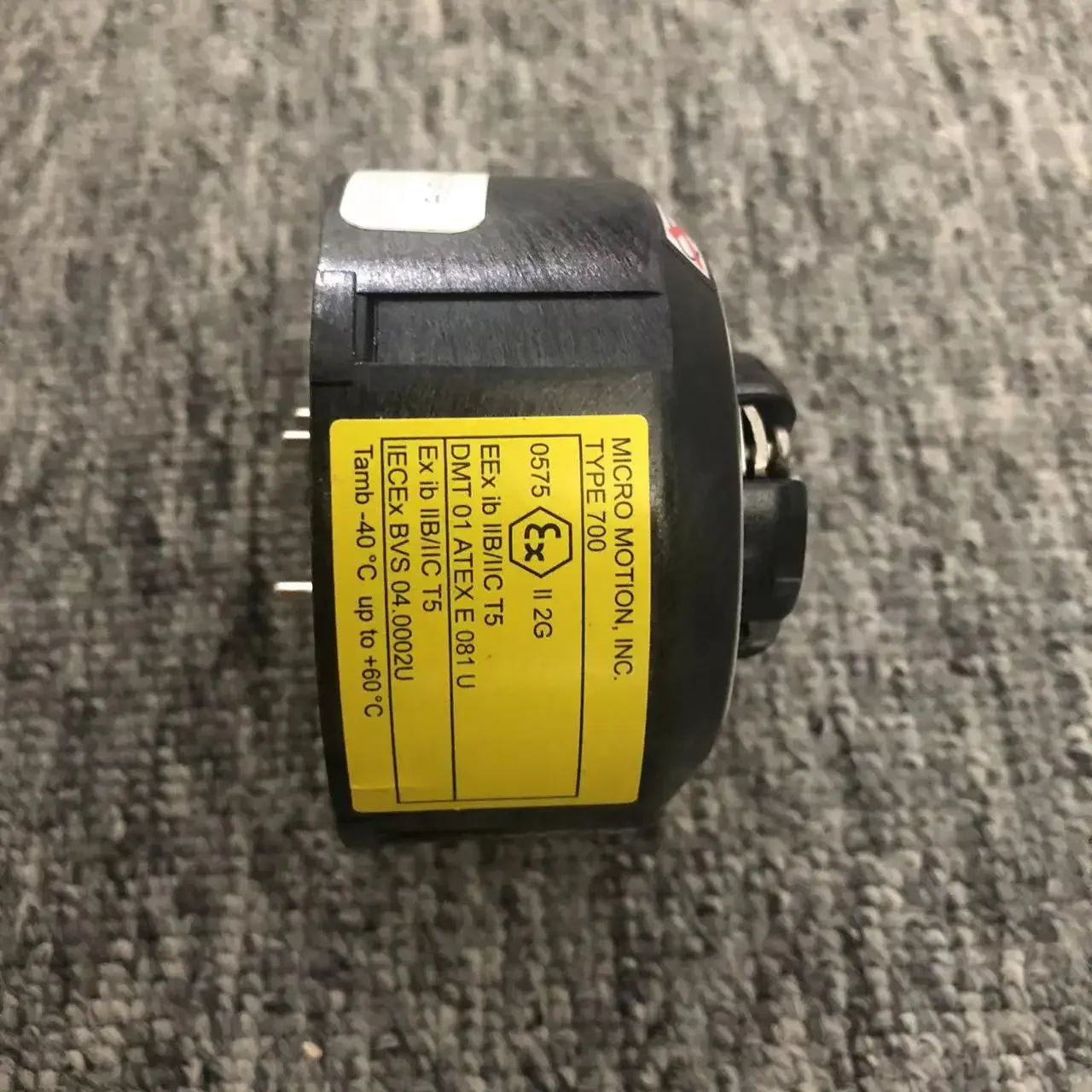 Emerson Micro Motion Core процессор 700 серия Версия прошивки: 3 52 Rev: AB