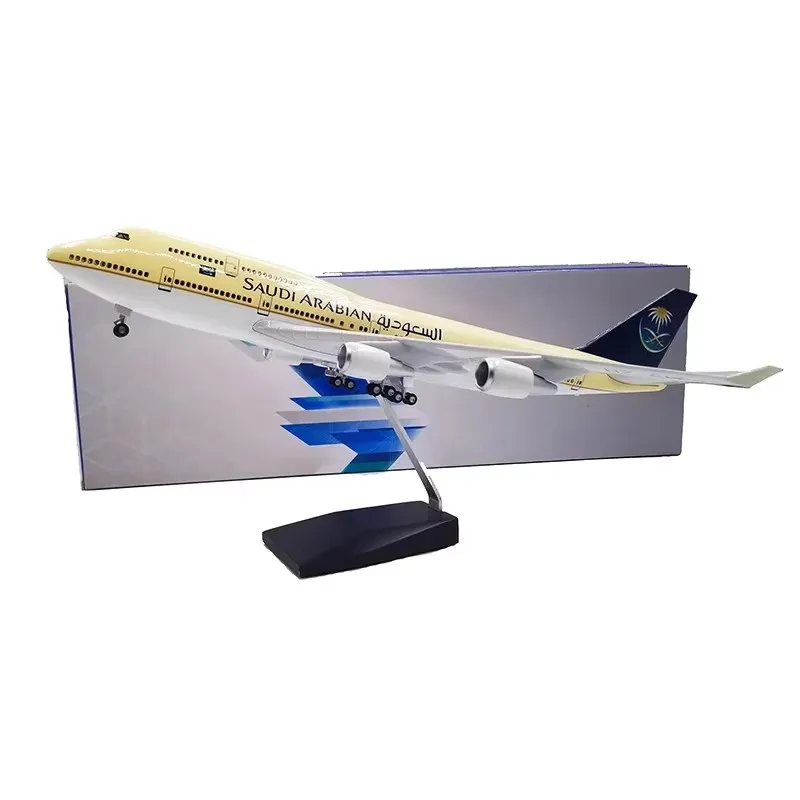 Масштаб 1/150 47 см самолет 747 B747-400 модель авиакомпании Саудовской Аравии SAUDIA W